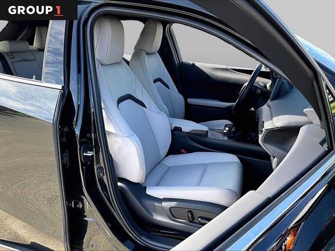 Certified 2025 Lexus UX 300h FWD w/ Accessory Package (Z1) image 8