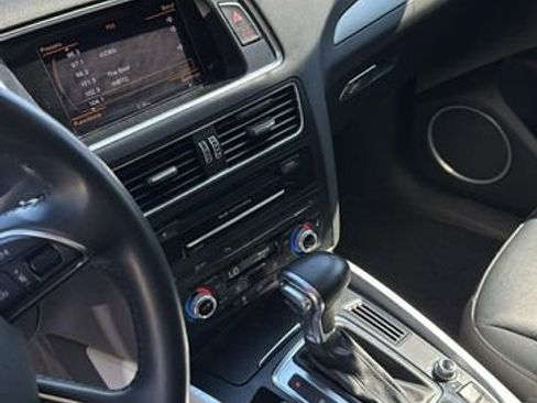 Used 2016 Audi Q5 2.0T Premium Plus w/ Technology Package image 12