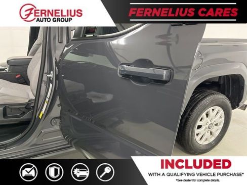 Used 2025 Toyota Tacoma SR5 image 15