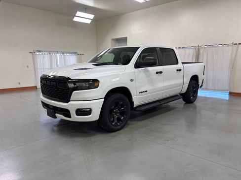 New 2026 RAM 1500 Express AWD/4WD image 4