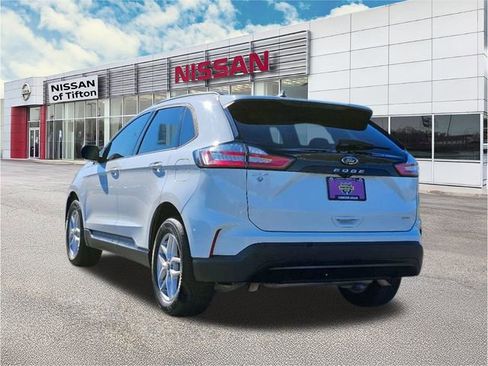 Used 2021 Ford Edge SE image 5