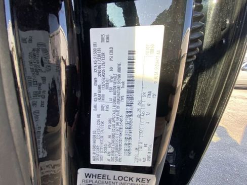 Used 2019 Ford F350 Platinum w/ Platinum Ultimate Package AWD/4WD image 28