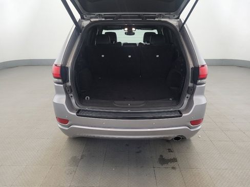 Used 2017 Jeep Grand Cherokee Altitude image 29