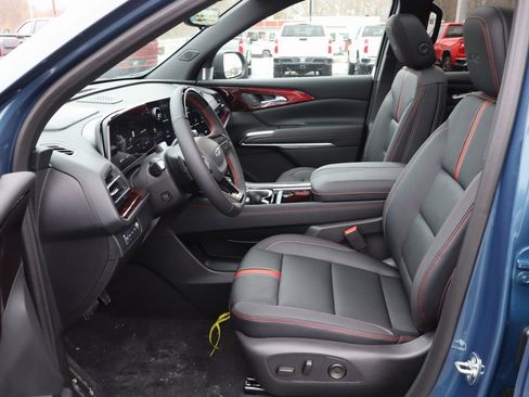 New 2026 Chevrolet Traverse RS image 5