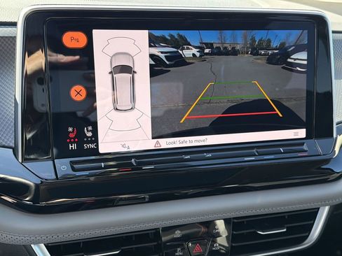 New 2026 Volkswagen Atlas Peak Edition AWD/4WD image 32
