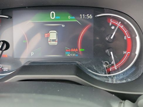 Used 2024 Toyota RAV4 XLE image 25