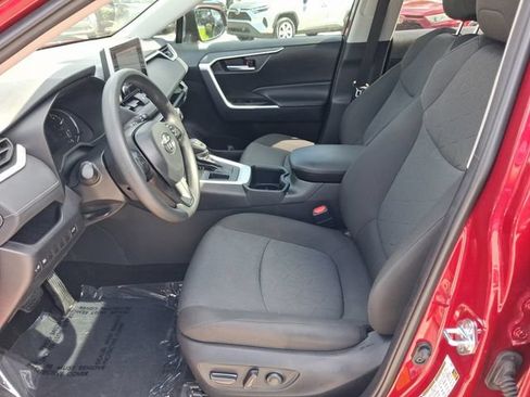 Used 2025 Toyota RAV4 XLE w/ Convenience Package FWD image 11