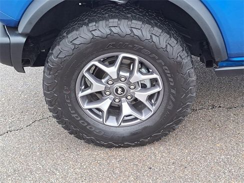 Certified 2025 Ford Bronco Badlands image 9