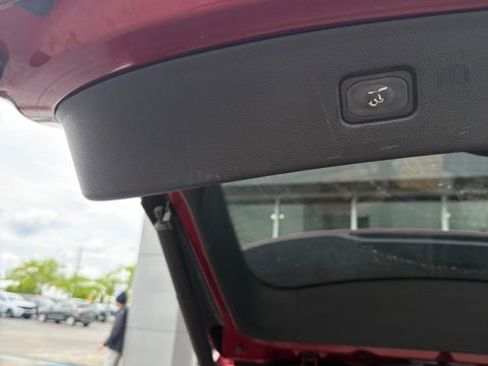 Used 2015 Ford Edge Titanium w/ Equipment Group 301A FWD image 11