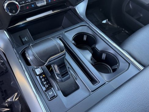 Certified 2021 Ford F150 Lariat w/ Equipment Group 501A Mid image 25