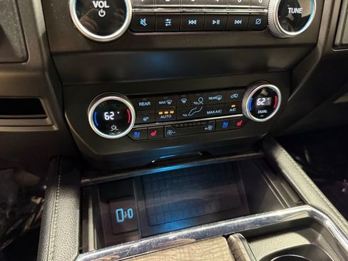 Used 2021 Ford Expedition Limited AWD/4WD image 22