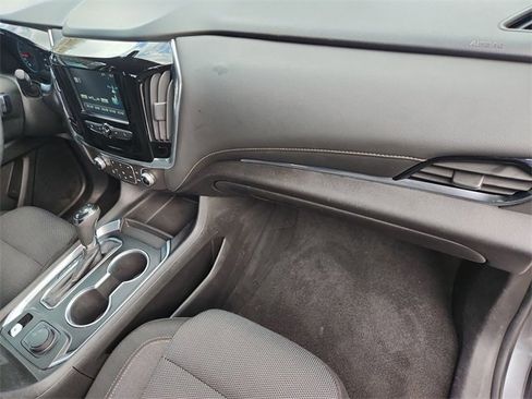 Used 2018 Chevrolet Traverse LS image 27