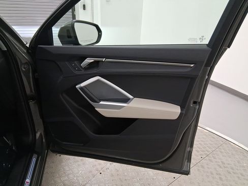 Used 2025 Audi Q3 2.0T Premium w/ Convenience Package image 31