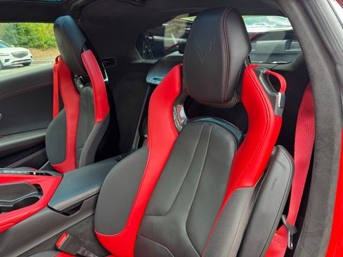 Used 2023 Chevrolet Corvette Stingray Premium Cpe w/ Z51 Performance Package RWD image 30