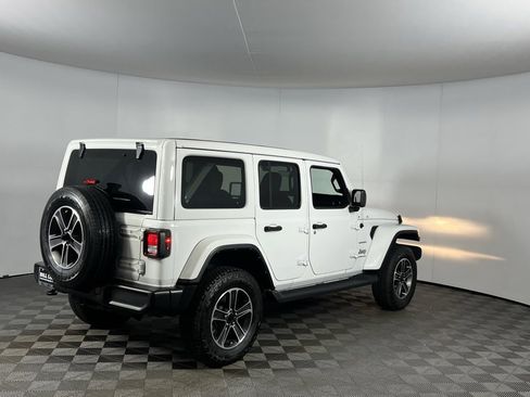 Used 2023 Jeep Wrangler Sahara w/ Cold Weather Group image 7