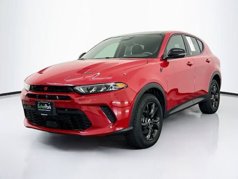 Used 2024 Dodge Hornet GT w/ GT Blacktop Package AWD/4WD image 3