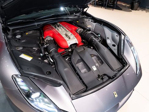 Certified 2021 Ferrari 812 GTS RWD image 18
