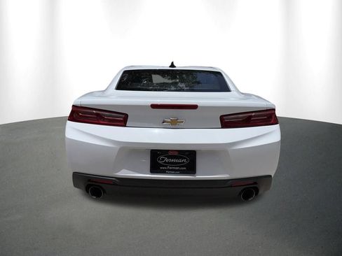 Used 2016 Chevrolet Camaro LT RWD image 22