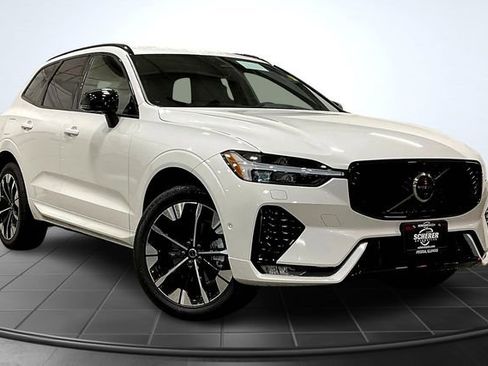 New 2026 Volvo XC60 B5 Plus w/ Climate Package image 3