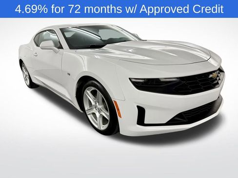 Used 2019 Chevrolet Camaro LT image 1