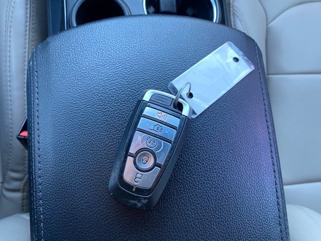 Used 2019 Ford Explorer XLT w/ Equipment Group 202A FWD image 25