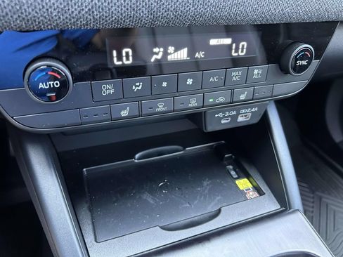 Used 2026 Subaru Outback Limited w/ Premium/Limited Package 2 AWD/4WD image 17