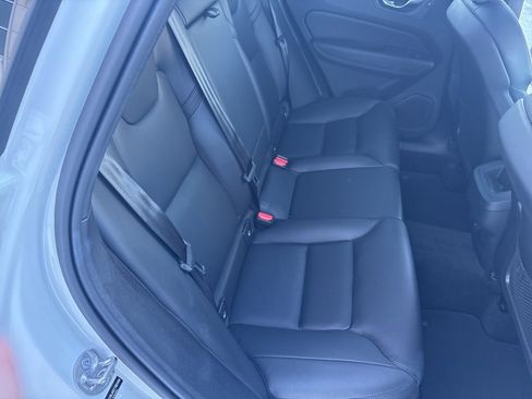 Certified 2025 Volvo XC60 B5 Core image 44