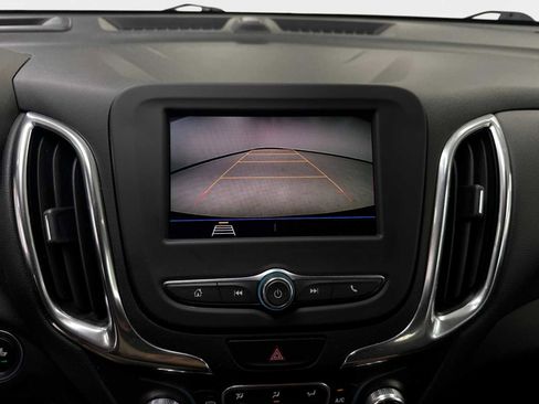 Used 2020 Chevrolet Equinox LT FWD image 21