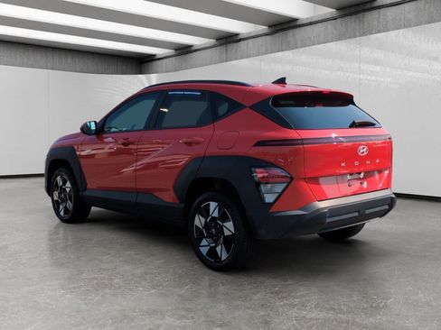 Used 2024 Hyundai Kona SEL AWD/4WD image 5