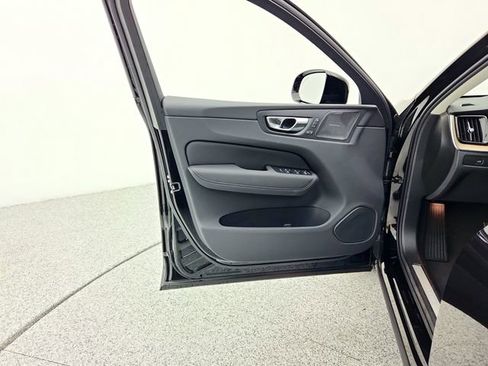 New 2026 Volvo XC60 B5 Ultra w/ Protection Package Premier image 27