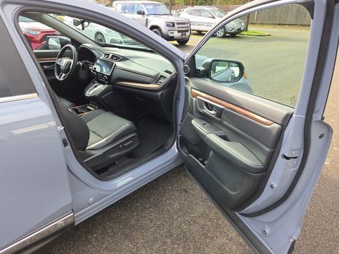 Used 2022 Honda CR-V Touring image 19