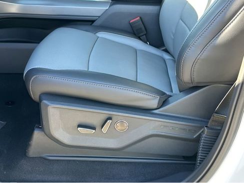 New 2025 Ford F150 Lightning Lariat image 35