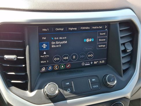 Used 2021 GMC Acadia SLT FWD image 17