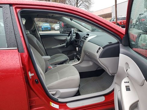 Used 2013 Toyota Corolla LE w/ Premium Complete Pkg image 9