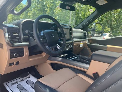 New 2026 Ford F250 Lariat AWD/4WD image 15