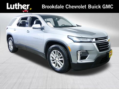 Used 2023 Chevrolet Traverse LT image 1