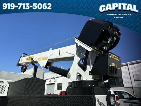 New 2024 Ford F550 4x4 Regular Cab Super Duty image 17