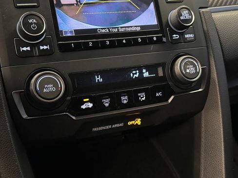 Used 2018 Honda Civic Sport image 15