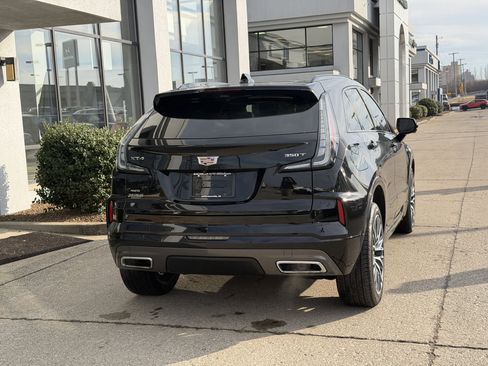 Used 2025 Cadillac XT4 Sport image 5