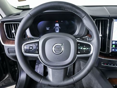Certified 2023 Volvo XC60 B5 Ultimate AWD/4WD image 11