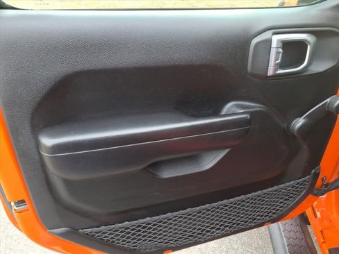 Used 2020 Jeep Wrangler Sport image 23