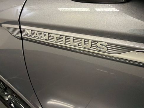 Used 2022 Lincoln Nautilus Reserve w/ Equipment Group 201A AWD/4WD image 37