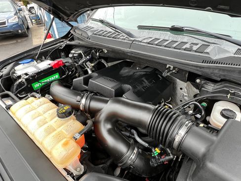 Used 2018 Ford F150 XLT w/ Max Trailer Tow Package AWD/4WD image 40