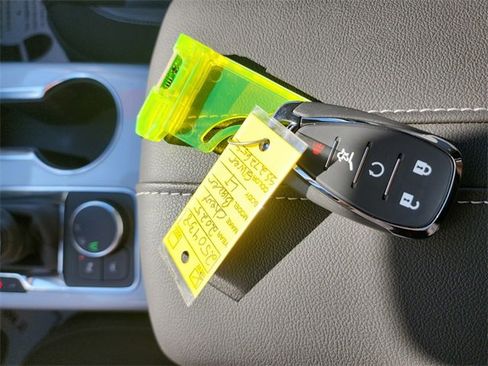 New 2025 Chevrolet Blazer LT w/ Convenience Package image 31