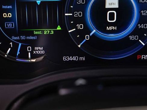 Used 2019 Cadillac Escalade ESV Premium Luxury RWD image 50