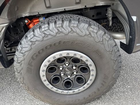 Used 2025 Ford F150 Raptor AWD/4WD image 18