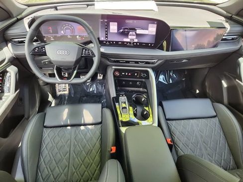 New 2026 Audi SQ5 Prestige AWD/4WD image 24