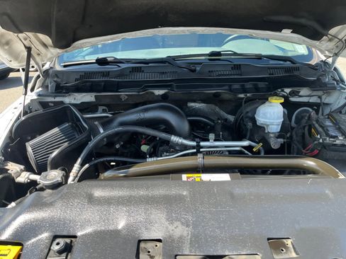 Used 2019 RAM 1500 Classic Warlock AWD/4WD image 17