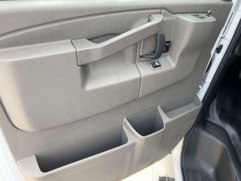 Used 2024 Chevrolet Express 2500 w/ Driver Convenience Package image 21