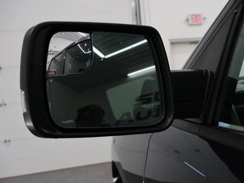 Used 2020 RAM 1500 Big Horn AWD/4WD image 37